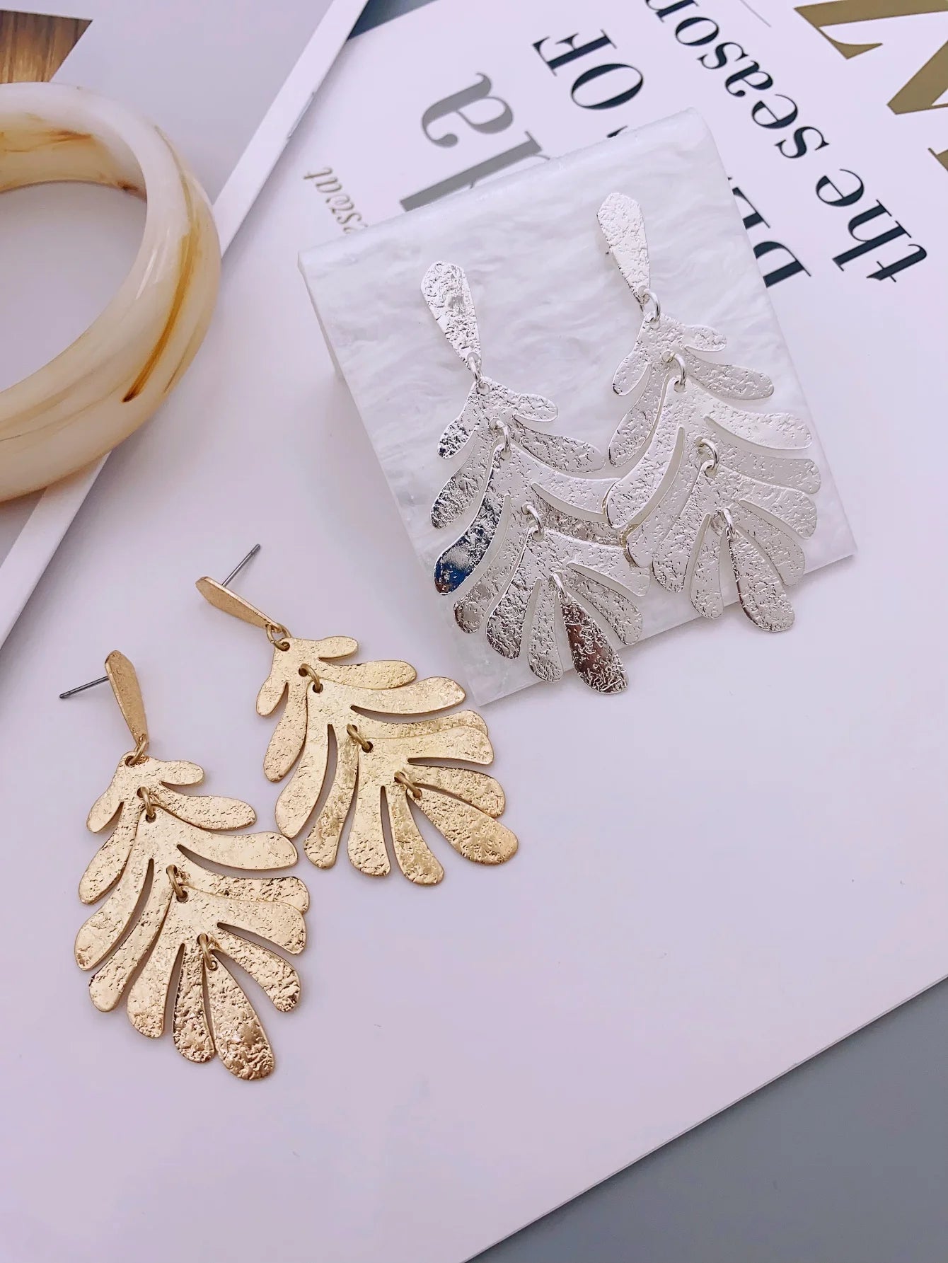 BOUCLES D'OREILLES