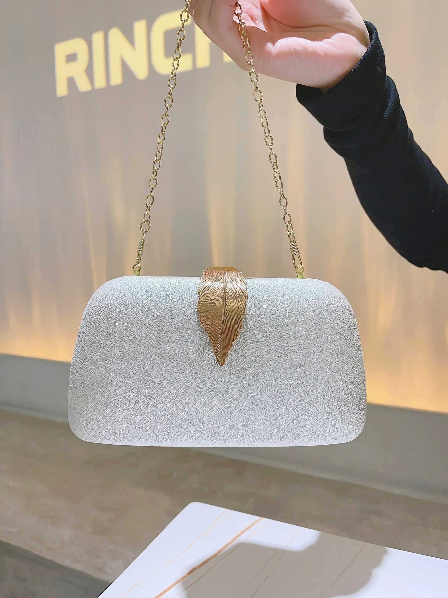 SAC À MAIN POUR FEMMES