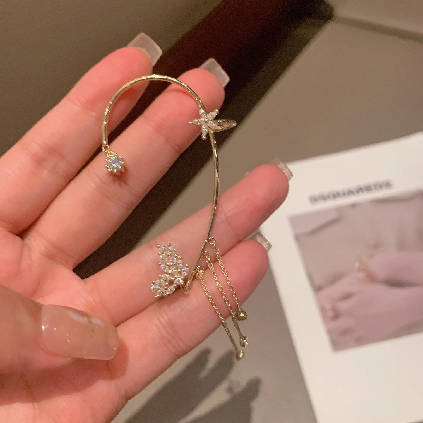 Clip d'oreille doré pour femme