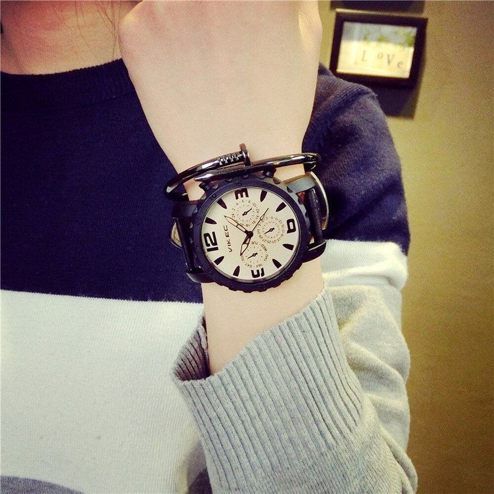 MONTRE POUR HOMMES ET FEMMES EN CUIR