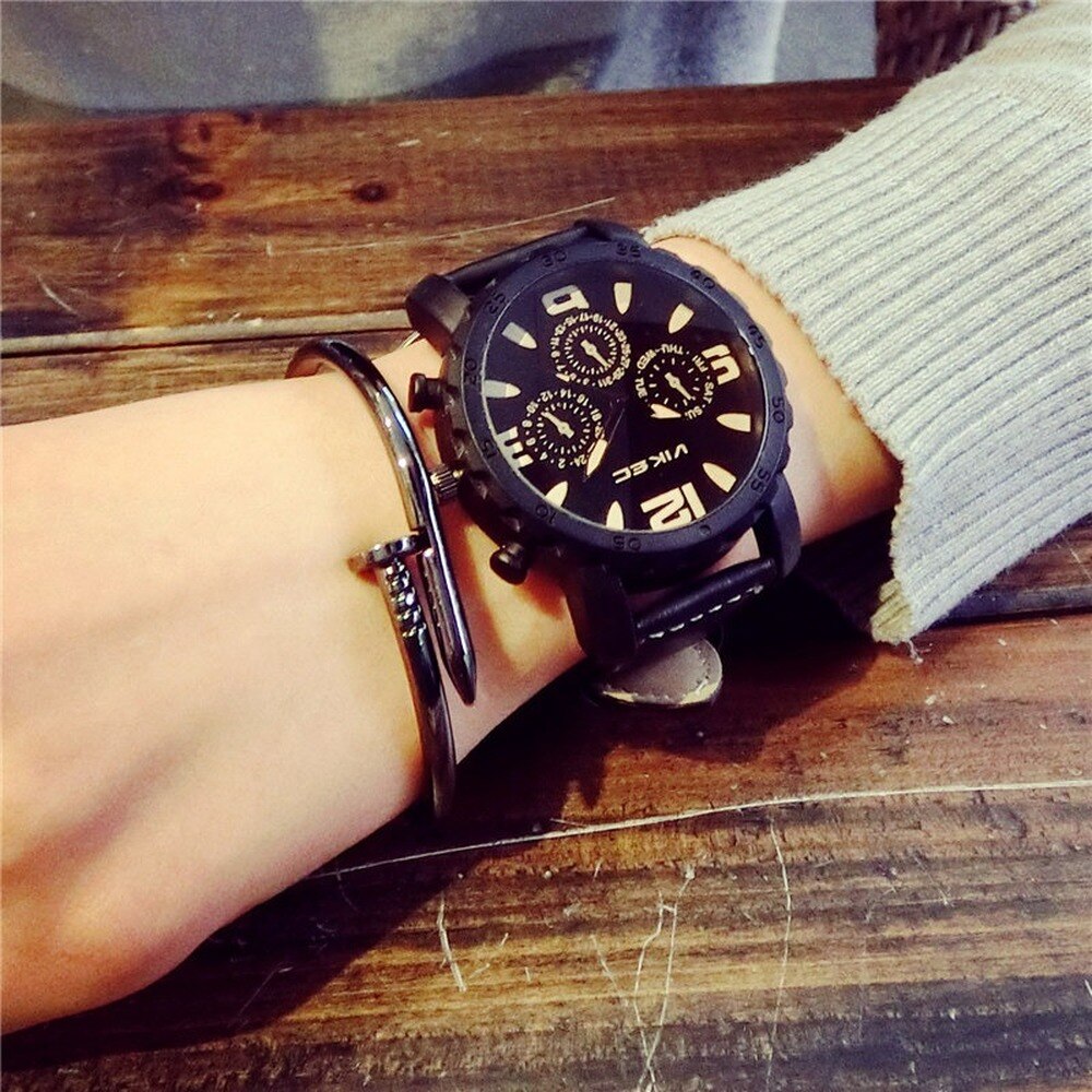 MONTRE POUR HOMMES ET FEMMES EN CUIR