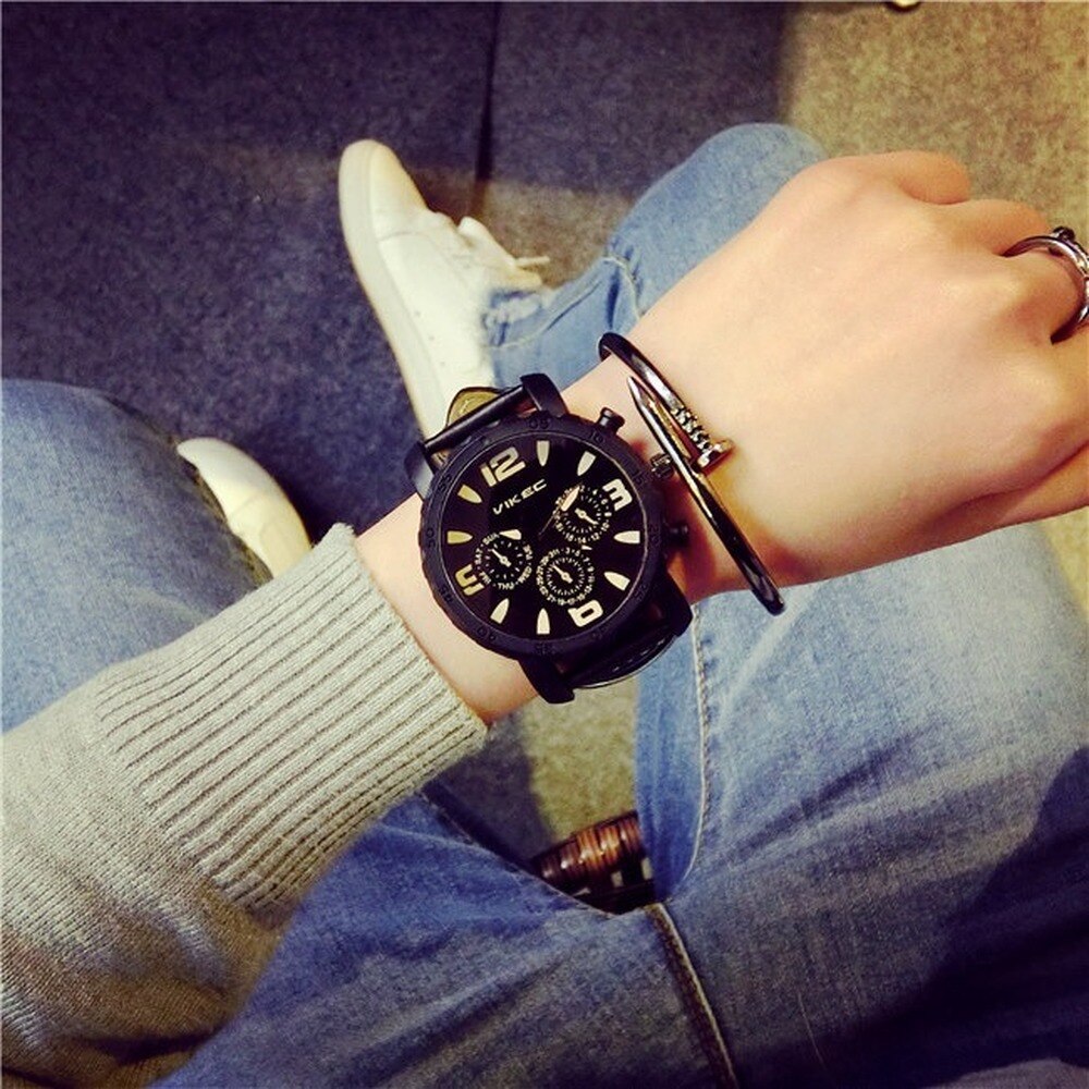 MONTRE POUR HOMMES ET FEMMES EN CUIR