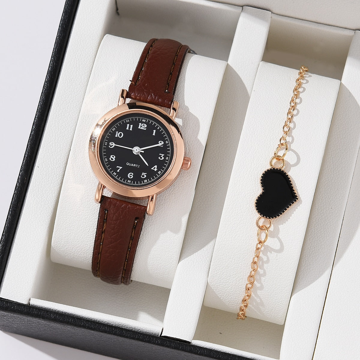 MONTRE FEMMES EN CUIR