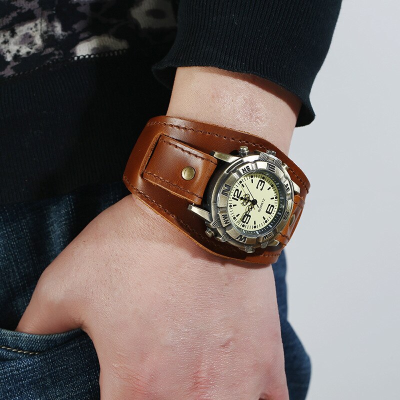 MONTRE HOMMES EN CUIR STYLE RÉTRO